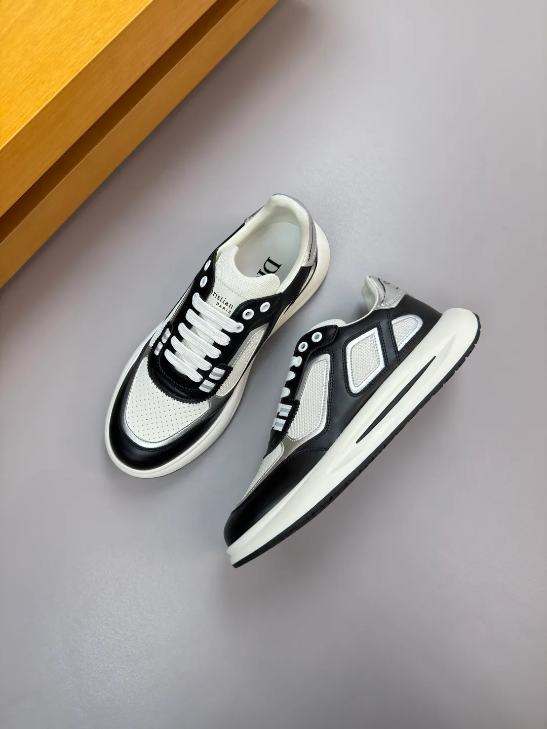 [Dior] Dior P780 men's shoes 💰 - High-end quality original order·Casual sports shoes - Upper: 🔝Nappa calfskin, perforated calfskin, brand high mercerized canvas, tongue. Heel. Silk screen high frequency brand logo - Inner: water-dyed cowhide, foot pad; brand canvas - Outsole: ultra-light TPU. Rubber foam; two-color molded outsole -Ultra-high quality control·Fine workmanship: outstanding (high-end·nobility·grade) -Size: 39-44 (38, 45, can be customized)·DR0181